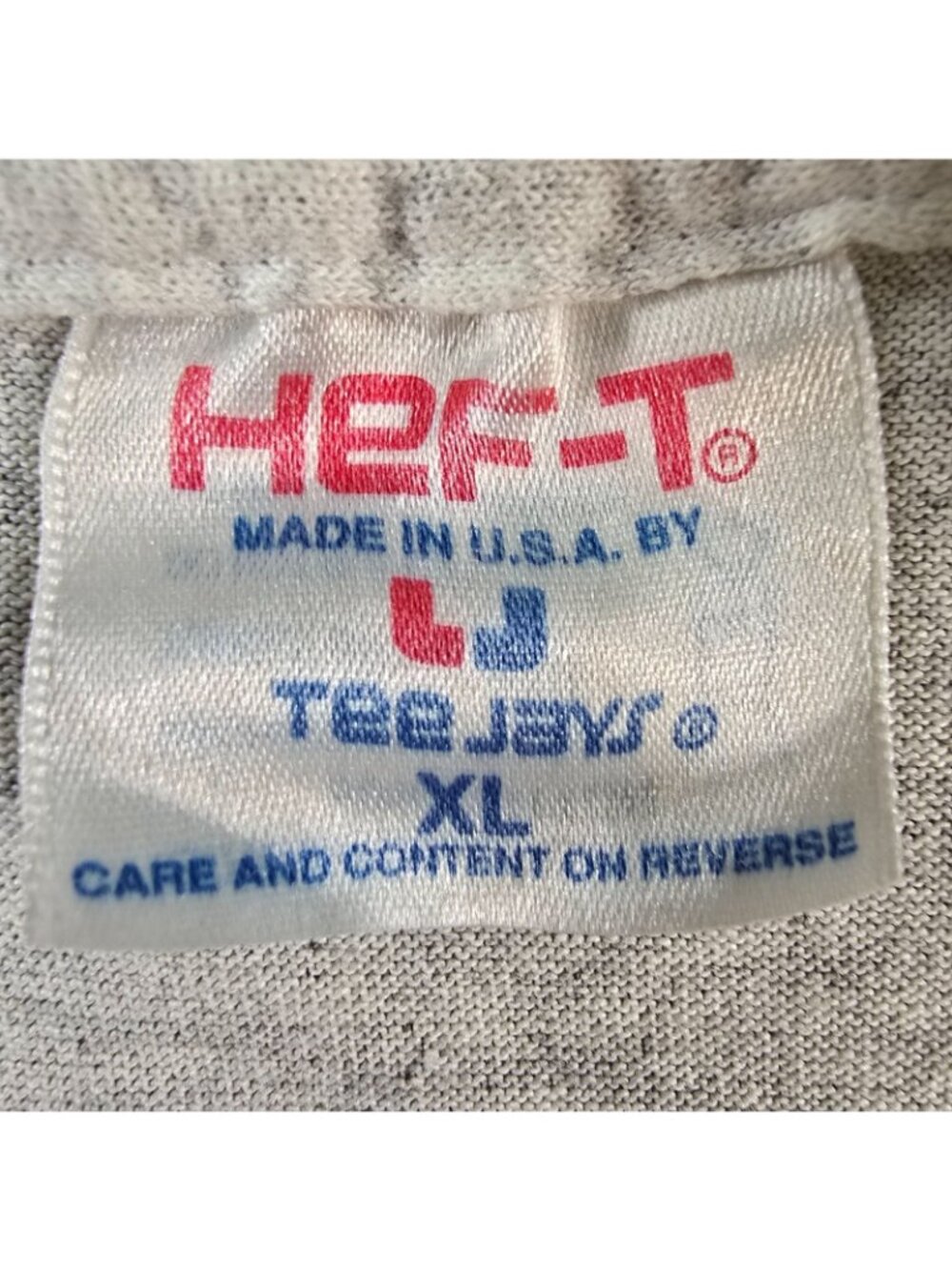 Vintage 1980s Hef-T by Tee Jays Gray Wild Hare Beach Bunnies T-Shirt (L/XL) - Picture 5 of 11